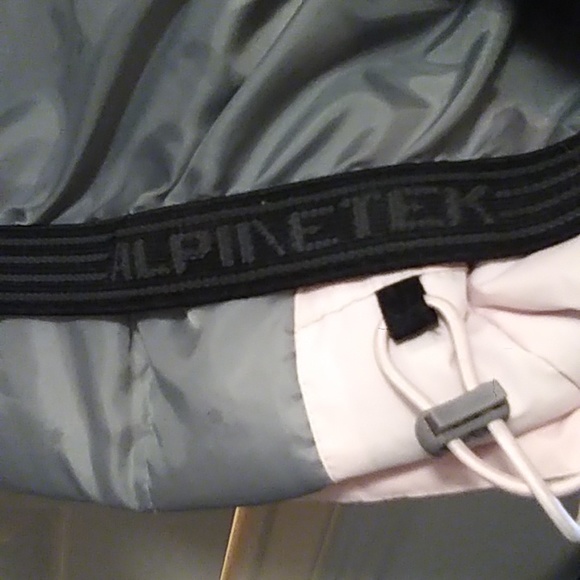 Ladies Winter Jacket - Picture 14 of 15